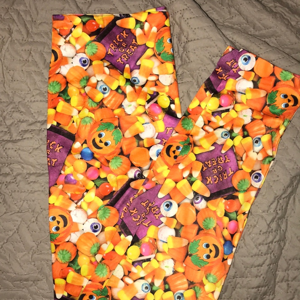 NWOT hAlloween trick or treat leggings